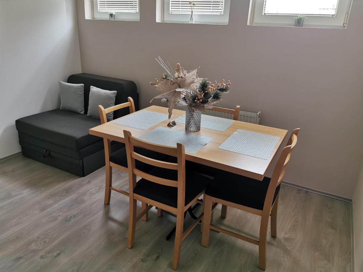 Apartmani Milica 쿠르셰바츠 외부 사진