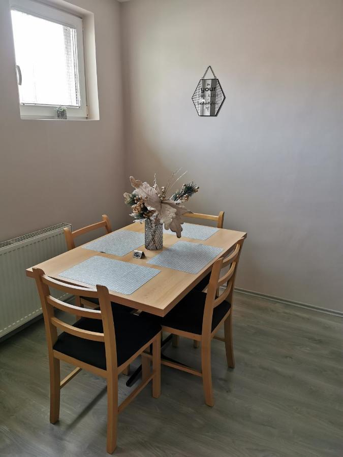 Apartmani Milica 쿠르셰바츠 외부 사진